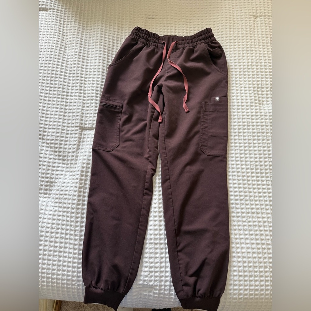 Fig scrub pants
